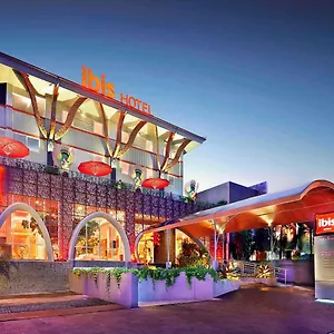 https://ibis-bali-kuta.hotelsseminyak.net